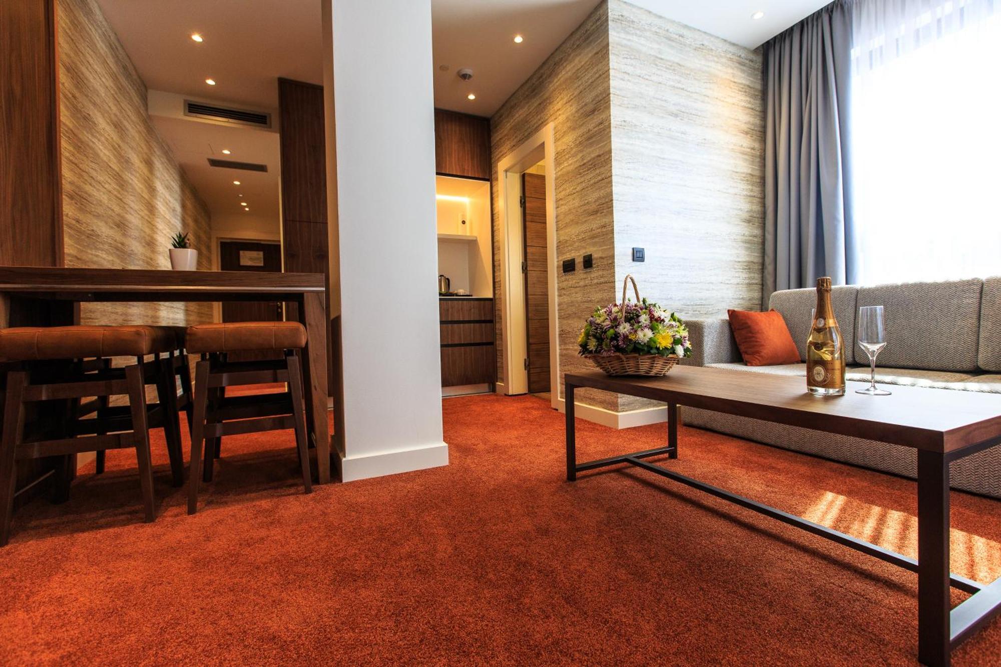 Kalamper Hotel & Spa Dobra Voda Extérieur photo